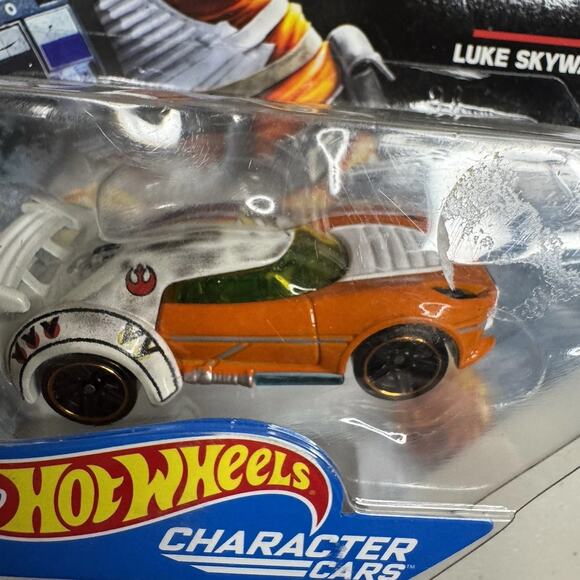 Star Wars Hot Wheels 2014 Character Cars Luke Skywalker Die Cast Vintage New NIB - Picture 3 of 14